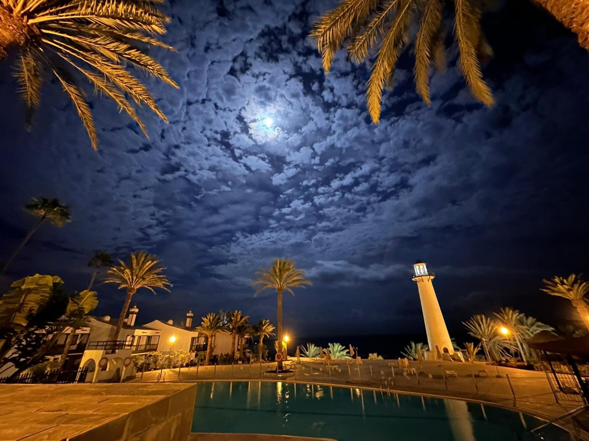 First Beachline Deluxe With Garden And Terrasse In Sun Club San Bartolomé Exteriör bild